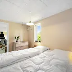 Eira - 350m To The Fjord By Interhome